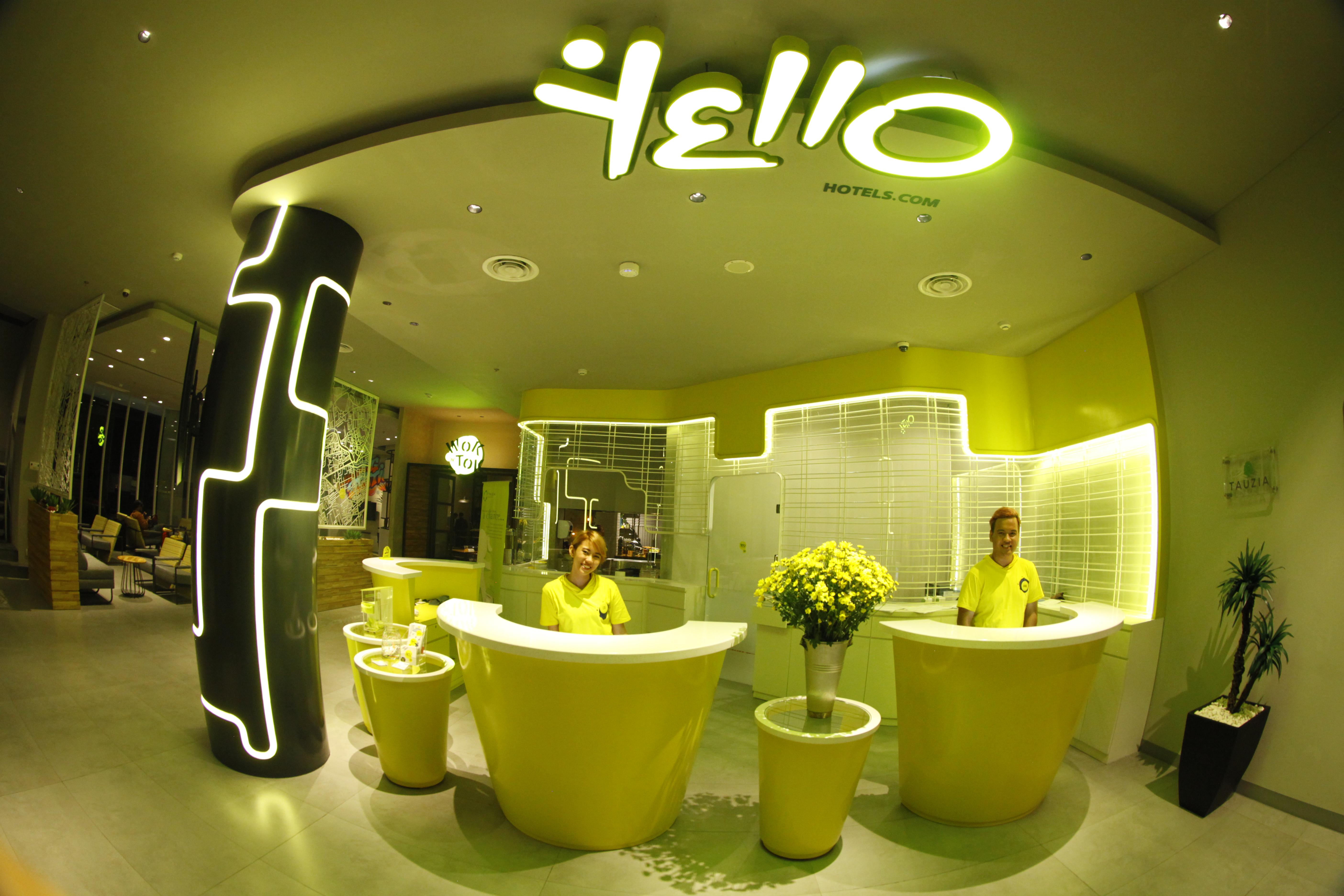 Yello Hotel Jemursari Surabaya Exterior photo